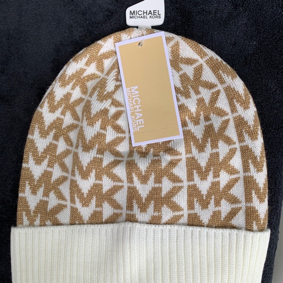 MichaelKors Winter Hat_NWT - Picture 2 of 4